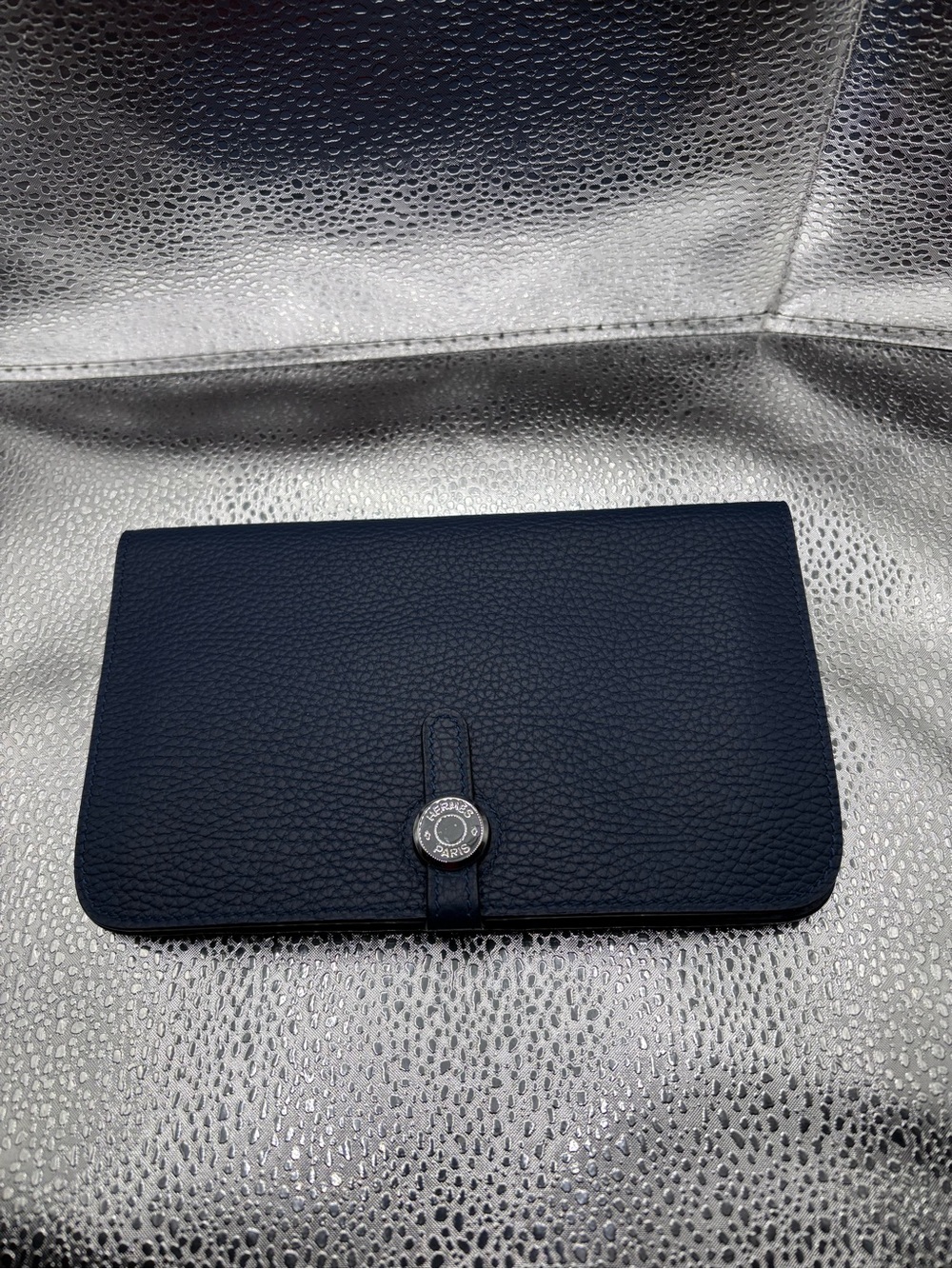 Source Unknown Navy Pebbled Leather Long Wallet with Logo Snap